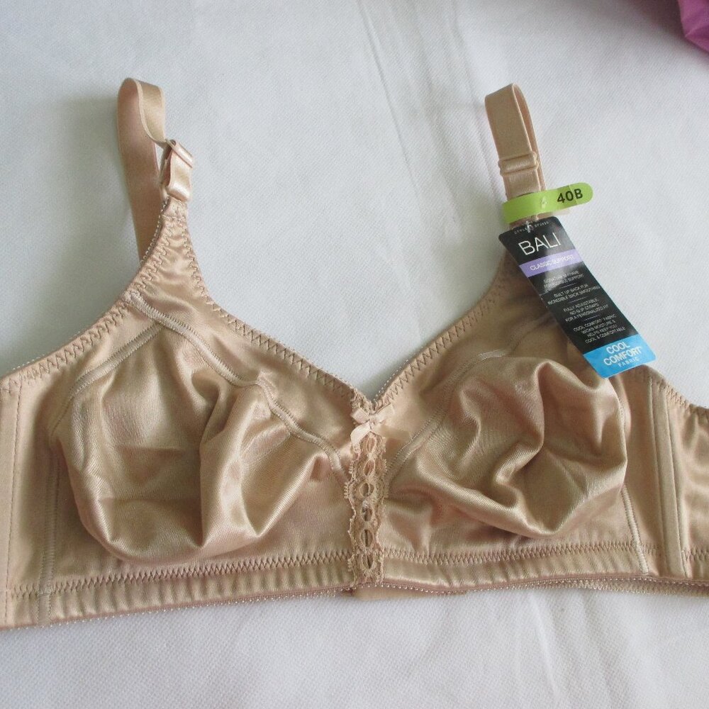 NWT - BALI Classic Spport  bra - sz 40B - $44.